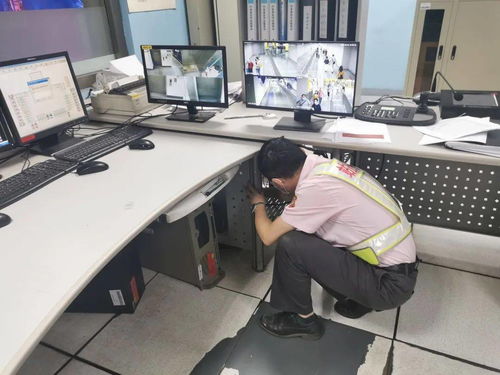 迎国庆护进博保安全 9号线桂林路站开展AFC故障应急演练与通讯设备修理